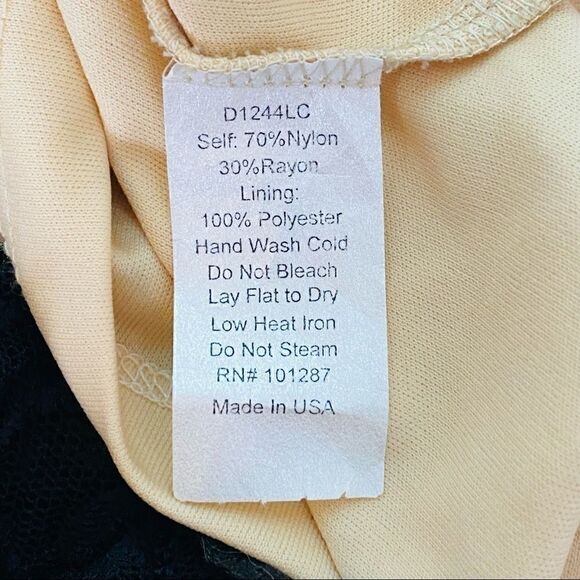 ALEXIA ADMOR Lace Overlay Dress - Picture 6 of 8